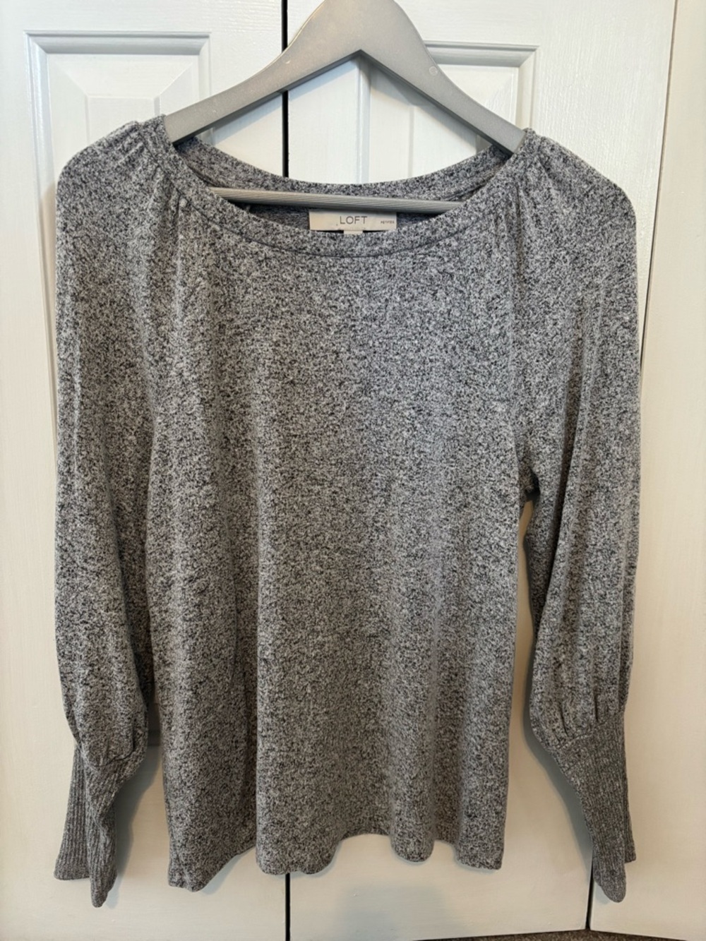 LOFT Gray Heathered Petite Pullover